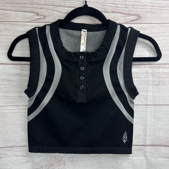 New Free People Movement Free Kick Crop Henley Black Muscle Tank Women's Size XS - Picture 4 of 8